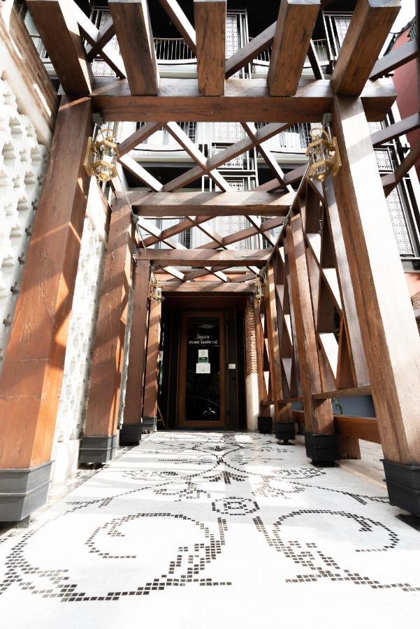 Sanae' Oldtown Hotel Чиангмай Екстериор снимка