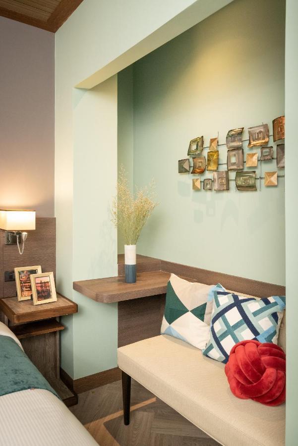 Sanae' Oldtown Hotel Чиангмай Екстериор снимка